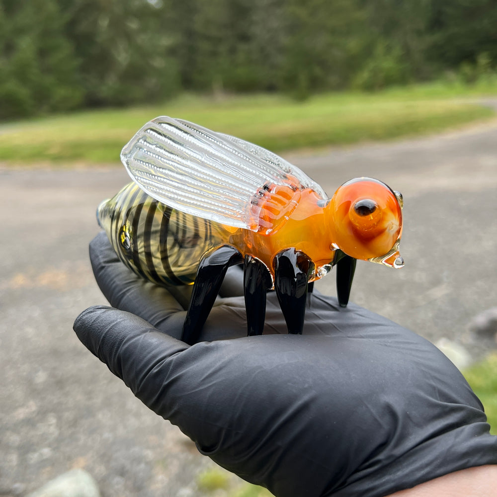 Bee Pipe Glass Pipe TG   