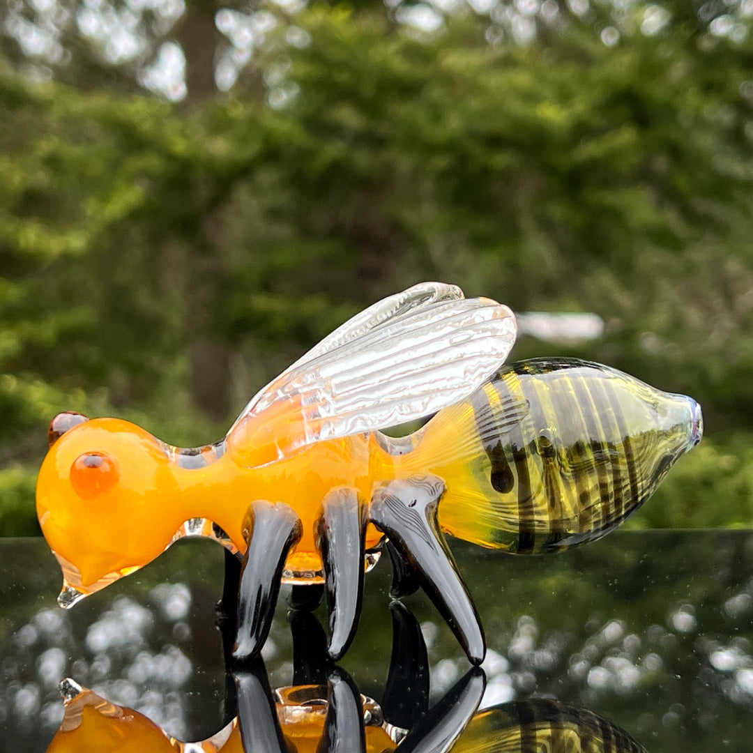 Bee Pipe Glass Pipe TG