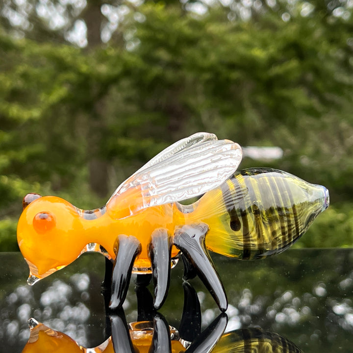 Bee Pipe Glass Pipe TG