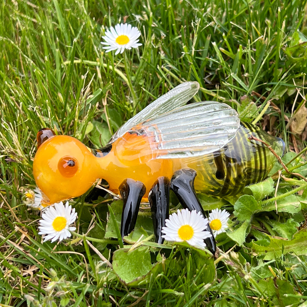 Bee Pipe Glass Pipe TG