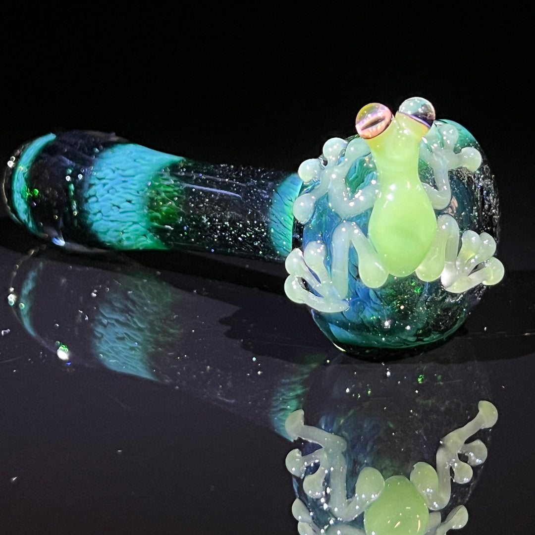 Exp Green Frog Spoon Glass Pipe Beezy Glass   