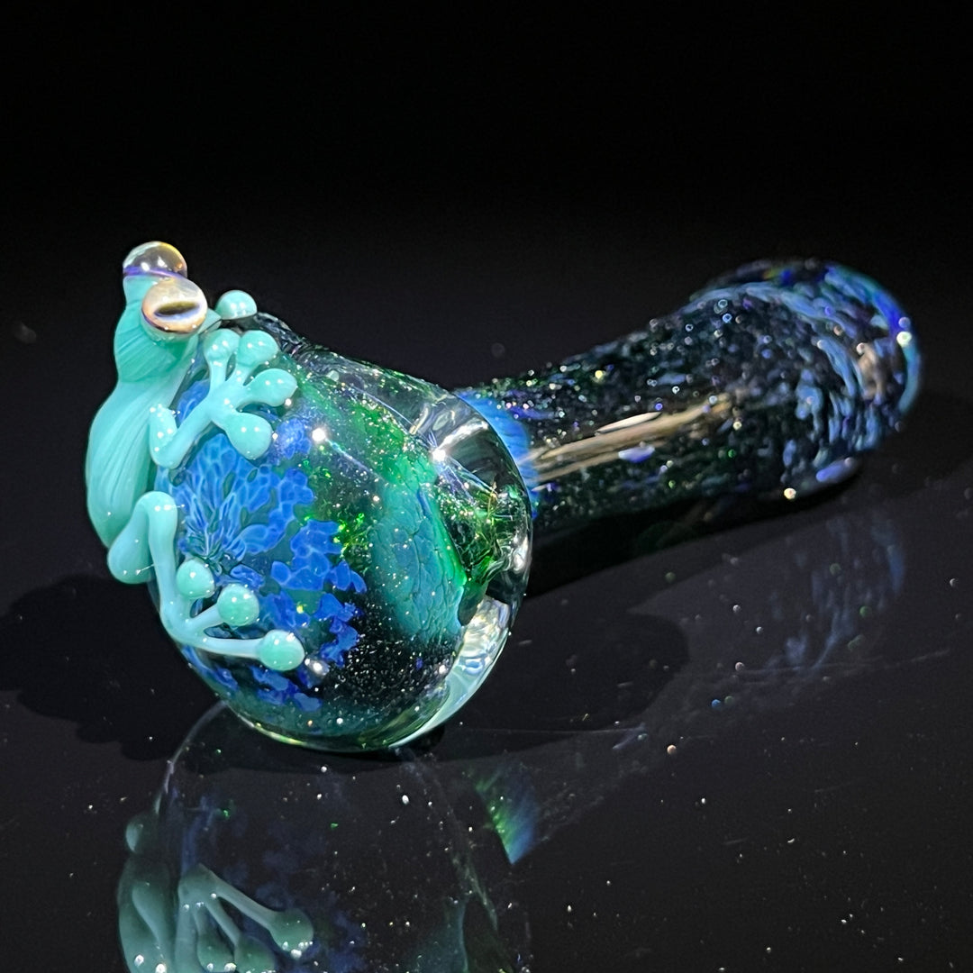 Exp Green Frog Spoon Glass Pipe Beezy Glass   