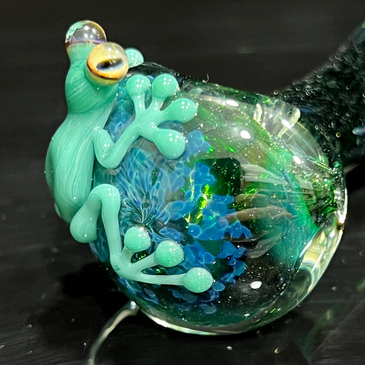 Exp Green Frog Spoon Glass Pipe Beezy Glass   