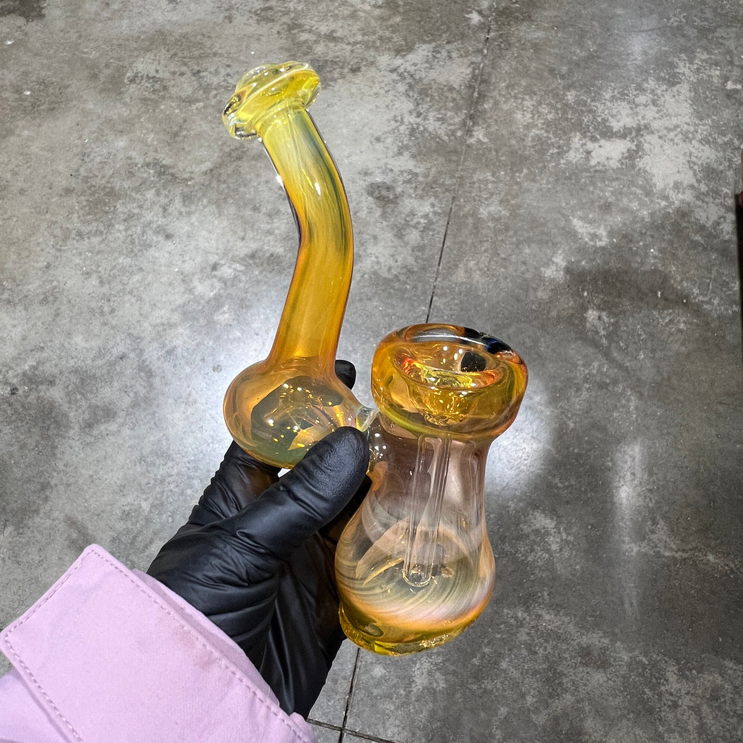 Gold Fume Bubbler with Black Carb Glass Pipe Cose Glass   