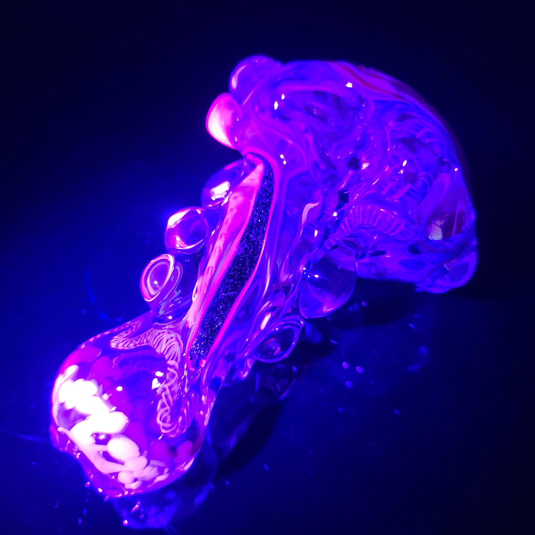 Molten Thick and Twisted Pipe Glass Pipe Molten Imagination   