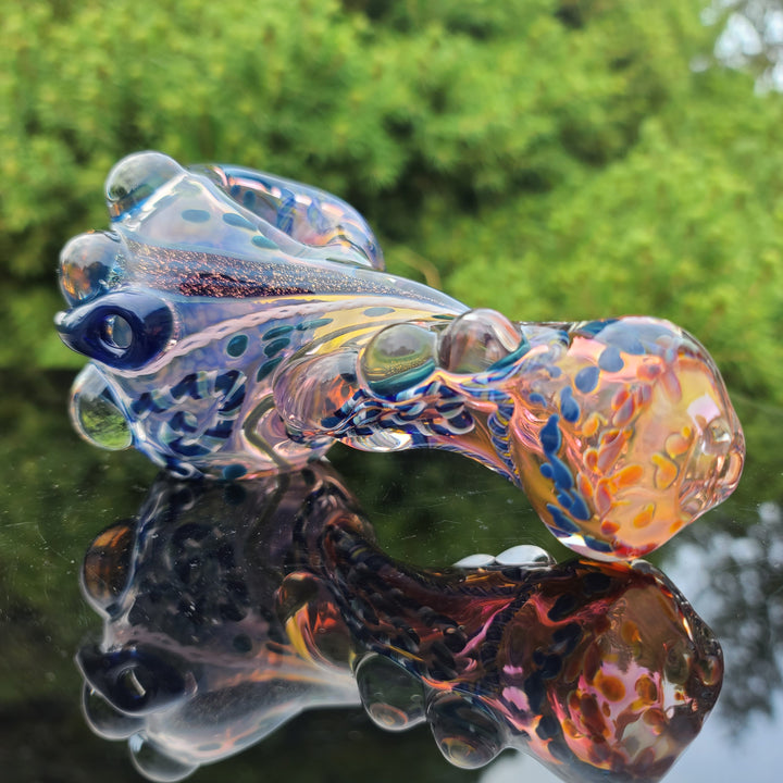 Molten Thick and Twisted Pipe Glass Pipe Molten Imagination   