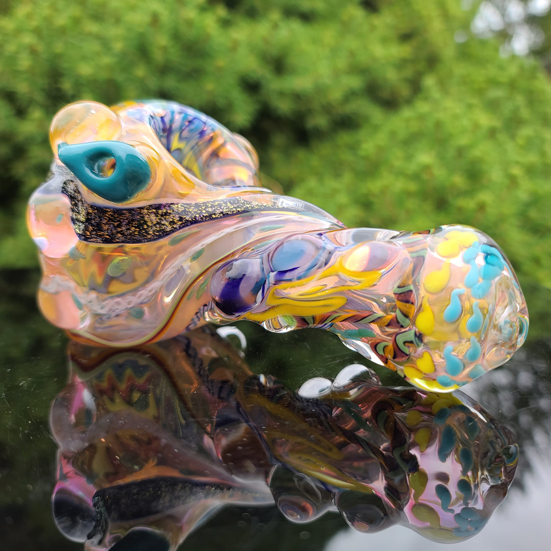 Molten Thick and Twisted Pipe Glass Pipe Molten Imagination   