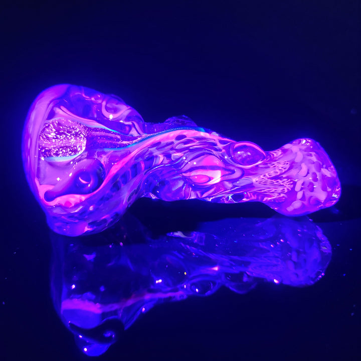 Molten Thick and Twisted Pipe Glass Pipe Molten Imagination   