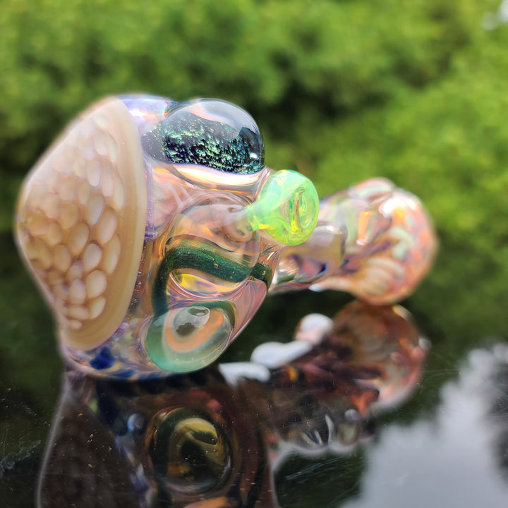 Molten Thick and Twisted Pipe Glass Pipe Molten Imagination   