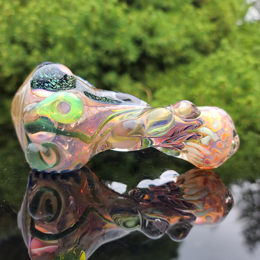 Molten Thick and Twisted Pipe Glass Pipe Molten Imagination   