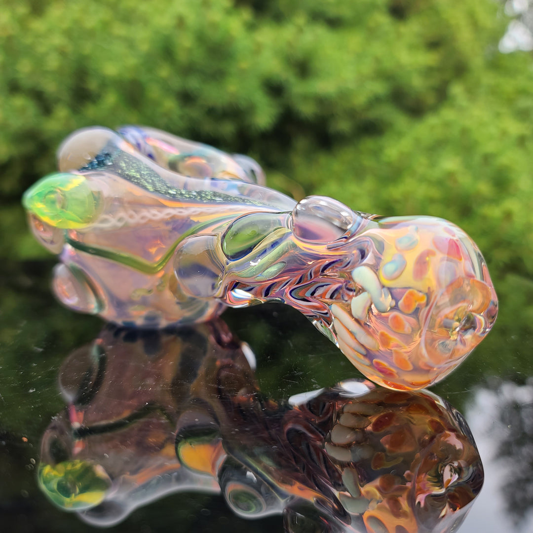 Molten Thick and Twisted Pipe Glass Pipe Molten Imagination   